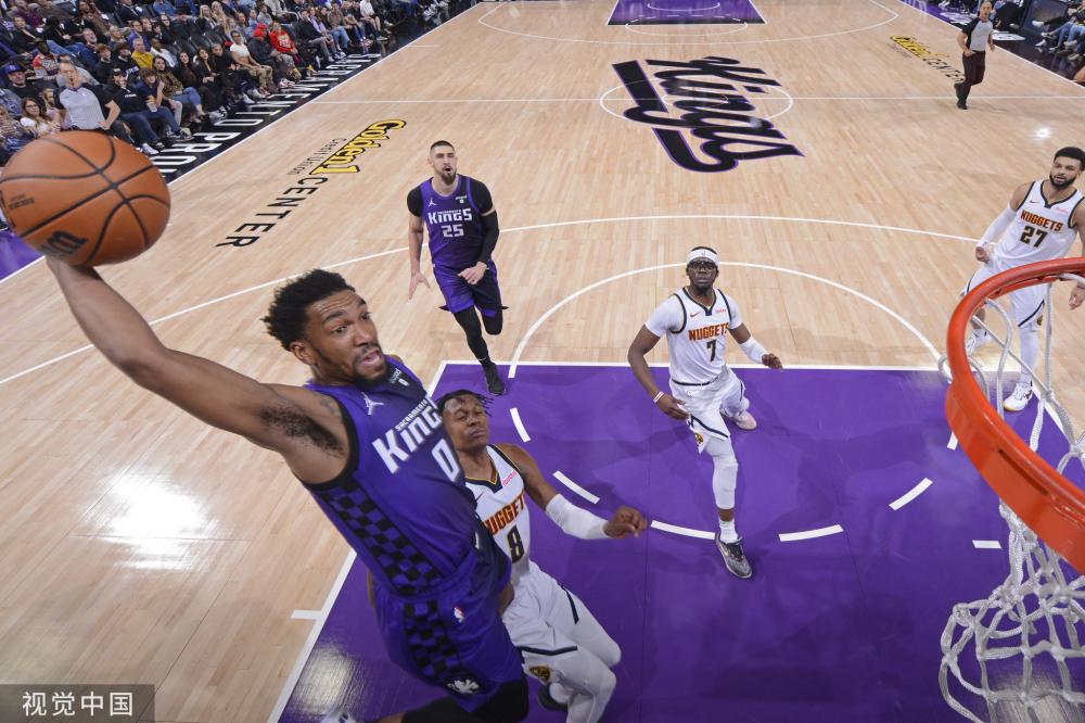 推动中学生 推动中学生