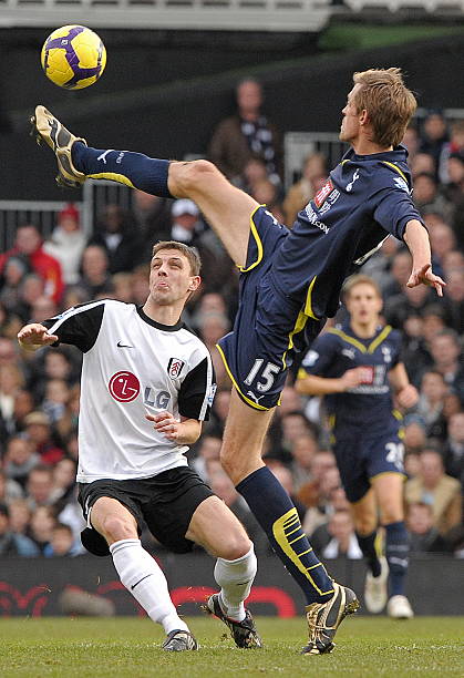 表现出对运 表现出对运